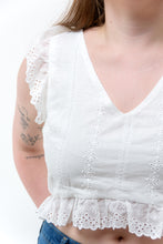 Load image into Gallery viewer, Beauty and Blooms Lace Crop Top (White)